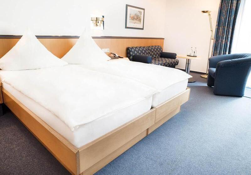 スタンダードルーム, Hennedamm