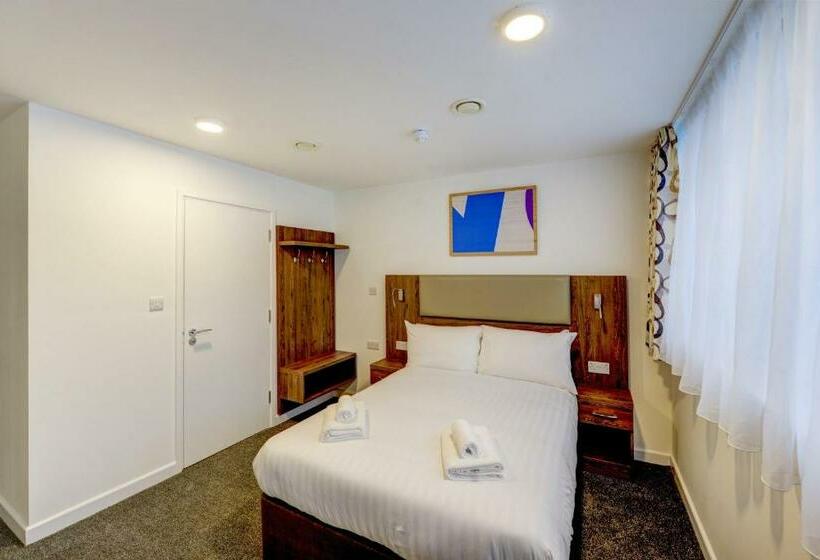 اتاق استاندارد, Plymouth Central