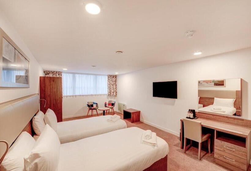 اتاق استاندارد, Plymouth Central