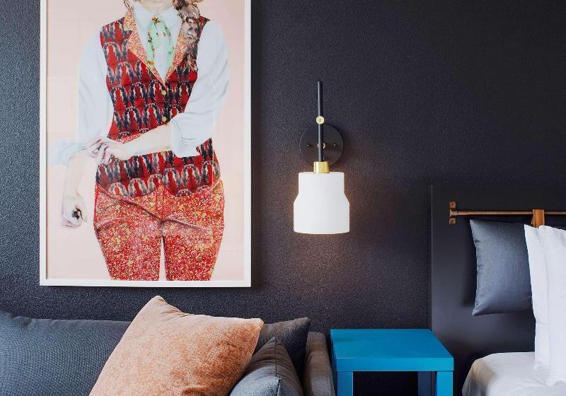 اتاق استاندارد با تخت بزرگ, The Haywood El Dorado, Tapestry Collection By Hilton