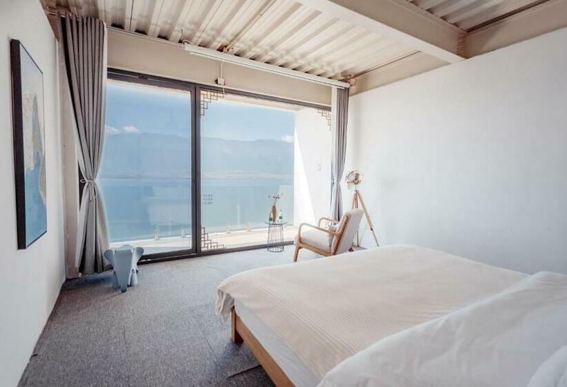 스탠다드 발코니 룸, 1979 Treeinn