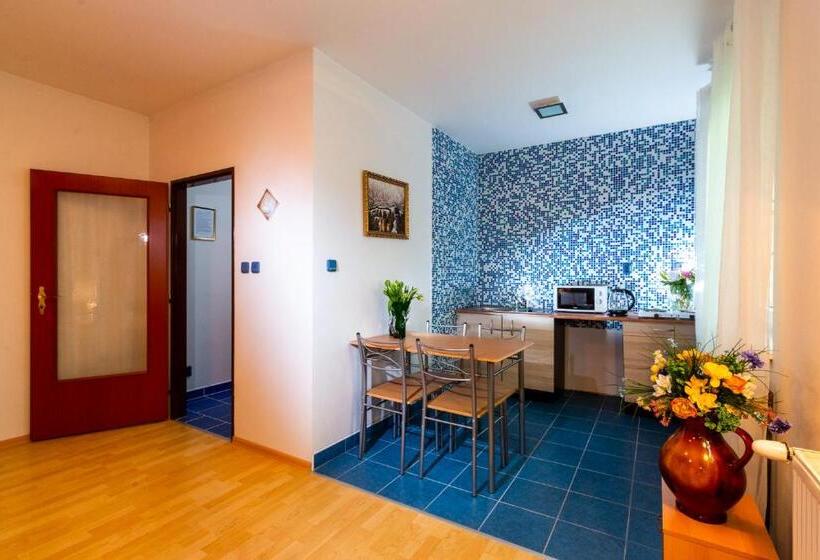 经济房, Penzion Kozí Farma Nový Dvůr