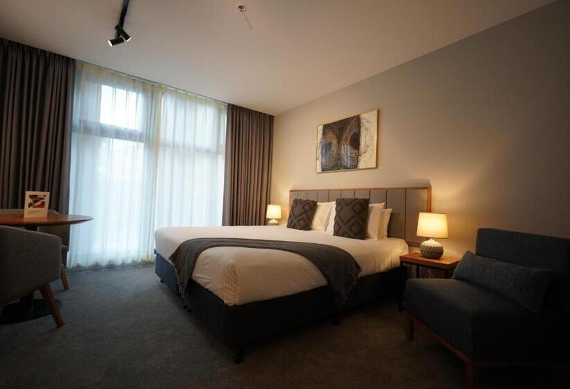스탠다드 스튜디오, Clarion Apartments South Melbourne