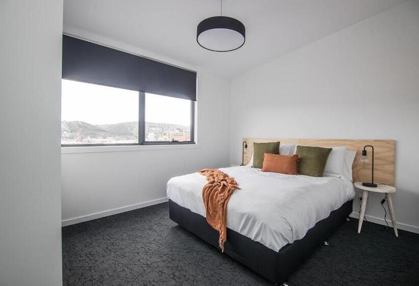 דירת שני חדרים, Change Overnight