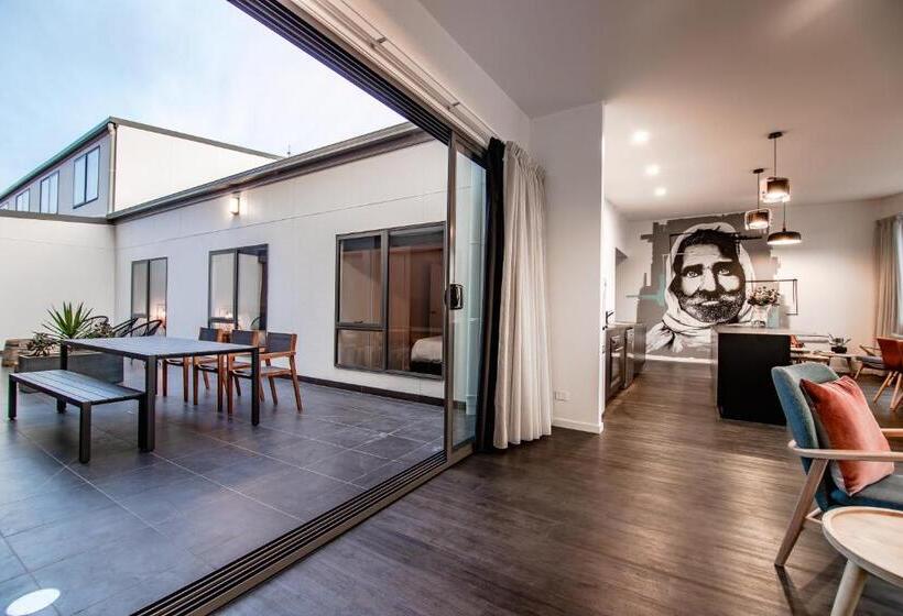 דירת שלושה חדרים, Change Overnight