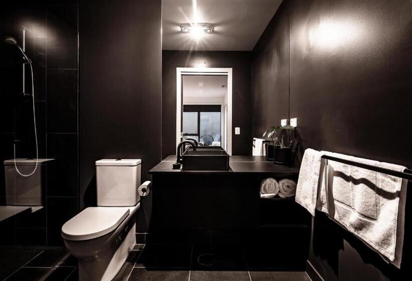 דירת שני חדרים, Change Overnight