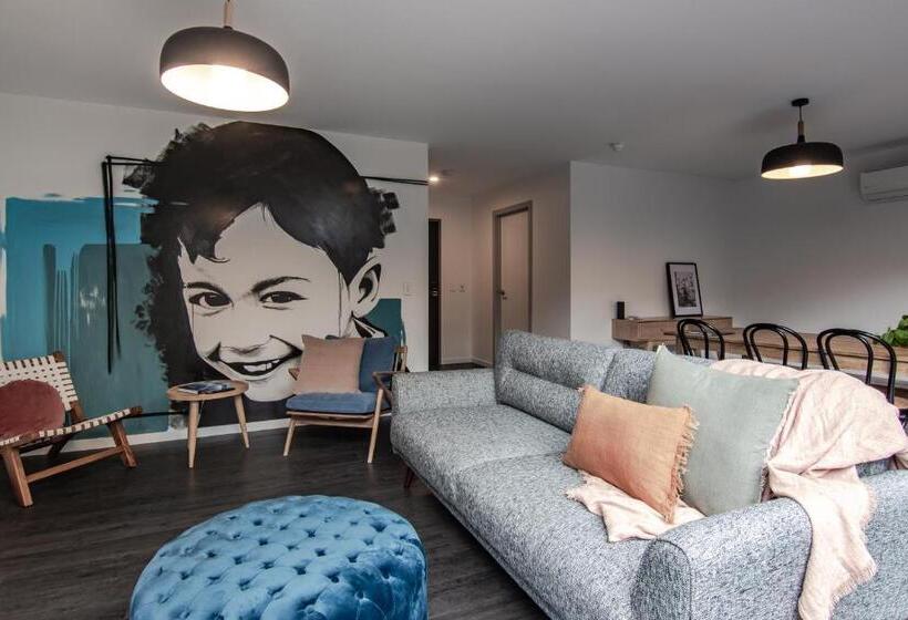 דירת שני חדרים, Change Overnight