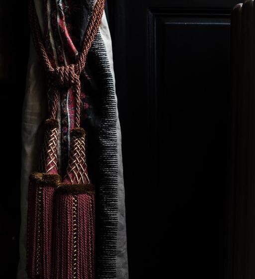 غرفة قياسية, Château De Maubreuil