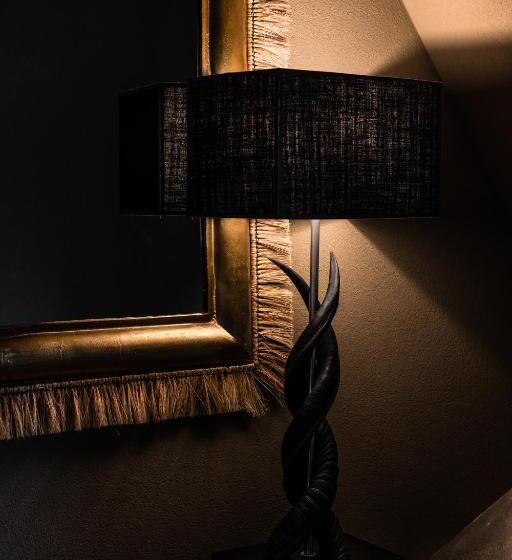 غرفة دوبلكس, Château De Maubreuil