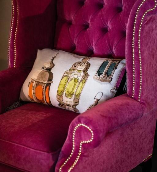 جناح برستيج, Château De Maubreuil