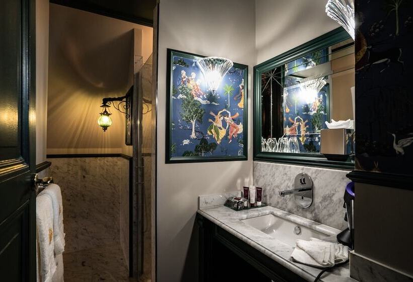 غرفة قياسية, Château De Maubreuil