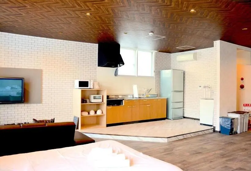 ファミリールーム, Economy Hotel Upashi