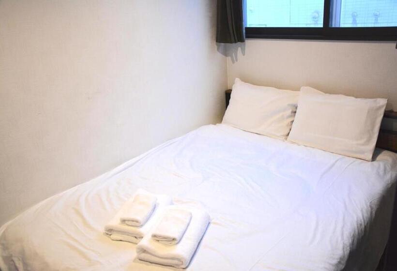 패밀리 룸, Economy Hotel Upashi