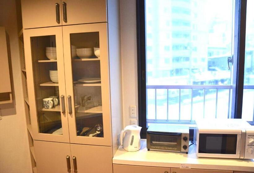 패밀리 룸, Economy Hotel Upashi