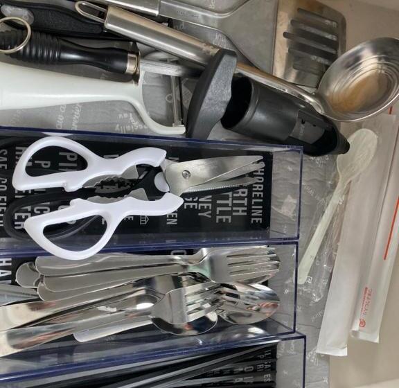 패밀리 룸, Economy Hotel Upashi