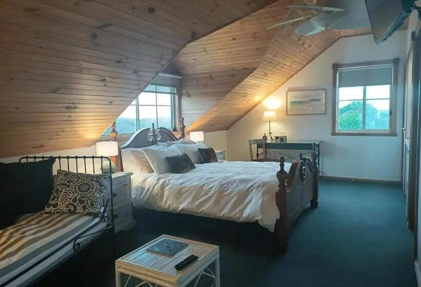 バスタブ付きスタンダードルーム, Beaumaris Beach Guest House