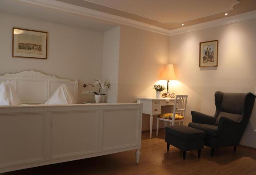 スタンダードルーム, Schloss Kurhotel Strobl