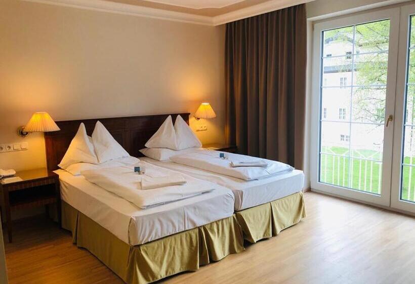 バルコニー付きスタンダードルーム, Schloss Kurhotel Strobl