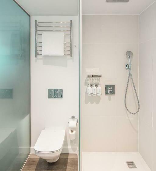 Номер Стандарт, Yotel London City