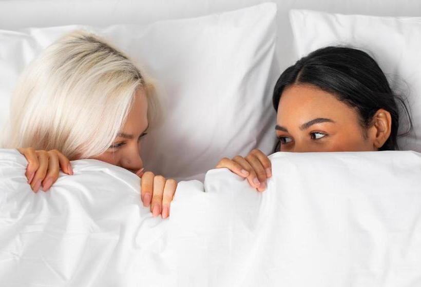 کابین, Yotel London City