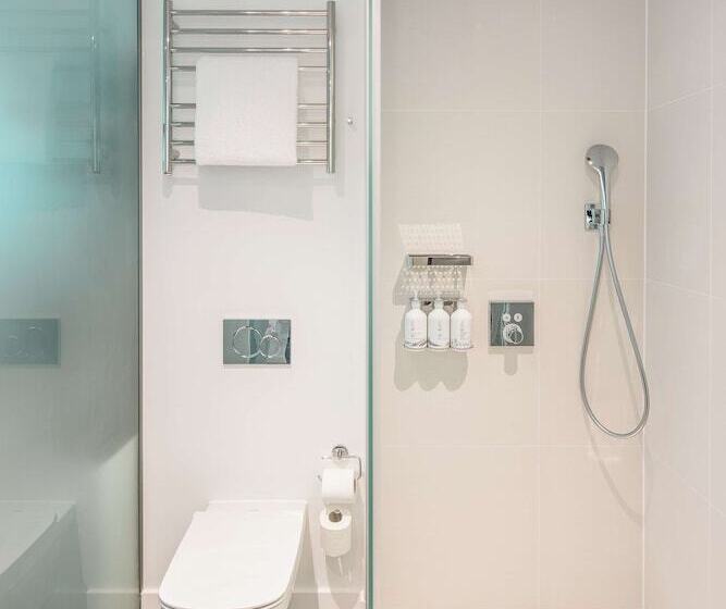 اتاق استاندارد, Yotel London City