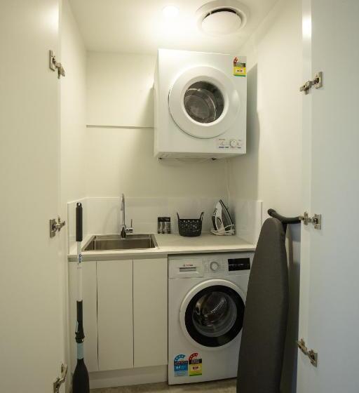 דירת פנטהאוז 1 חדרי שינה, Astina Suites, Forster