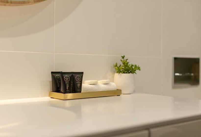 דירת פנטהאוז 1 חדרי שינה, Astina Suites, Forster