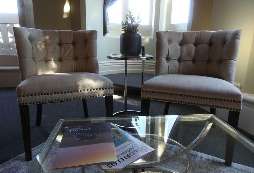 חדר סטנדרט עם מיטת קינג, Bull And Mouth Hotel Maryborough Victoria