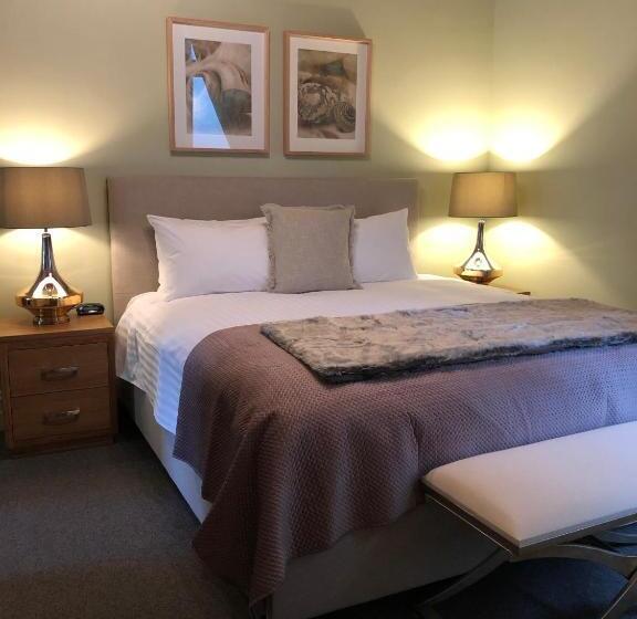 스탠다드 룸 킹사이즈 침대, Bull And Mouth Hotel Maryborough Victoria
