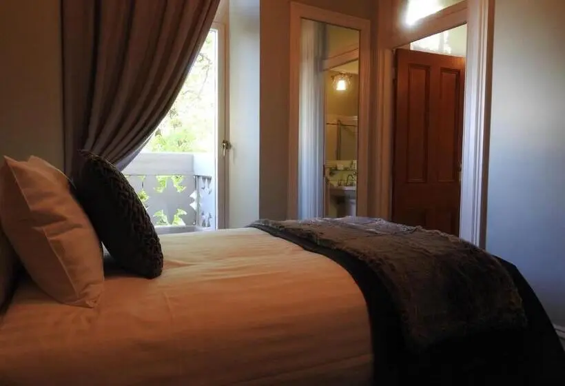 バルコニー付きシングルスタンダードルーム, Bull And Mouth Hotel Maryborough Victoria