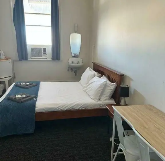 Chambre Supérieure, Cornwall