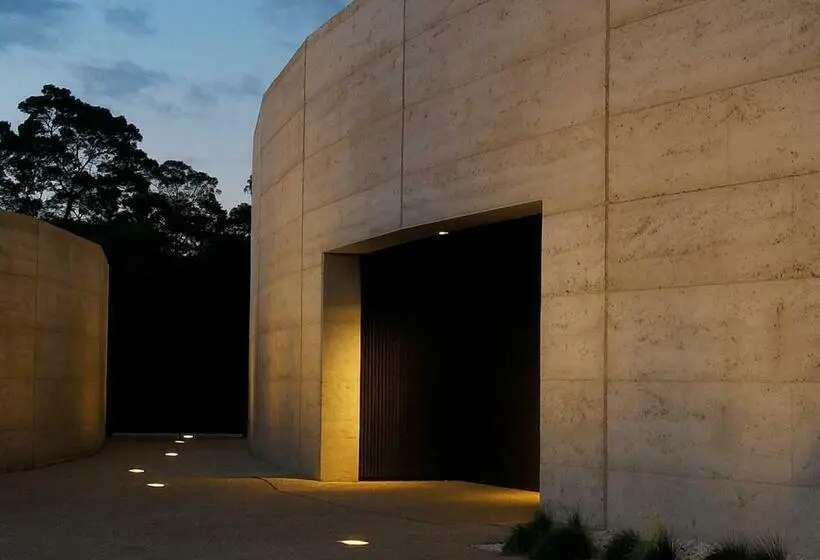 スイート, Port Phillip Estate