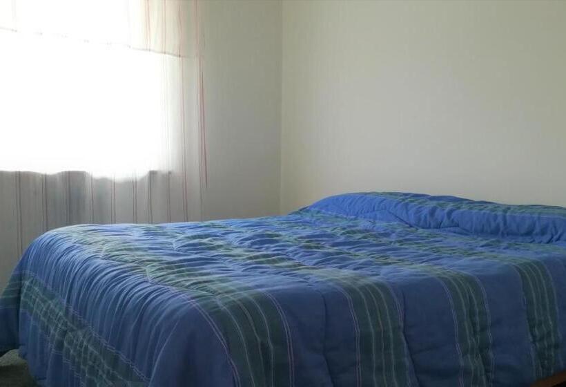 חדר סטנדרט לארבעה, Tomei