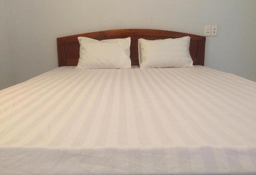 اتاق استاندارد, Y Bon