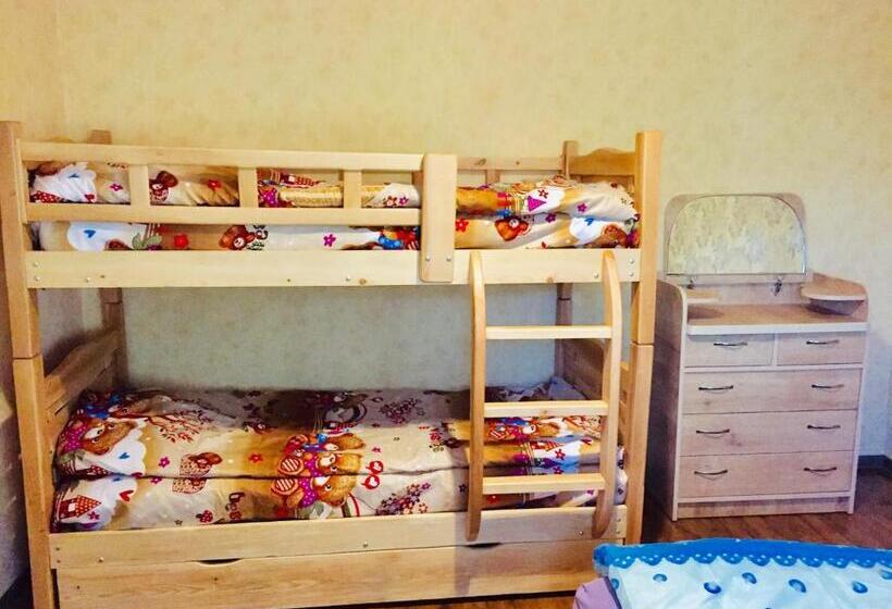 اتاق استاندارد چهار تخته, Family Apartment