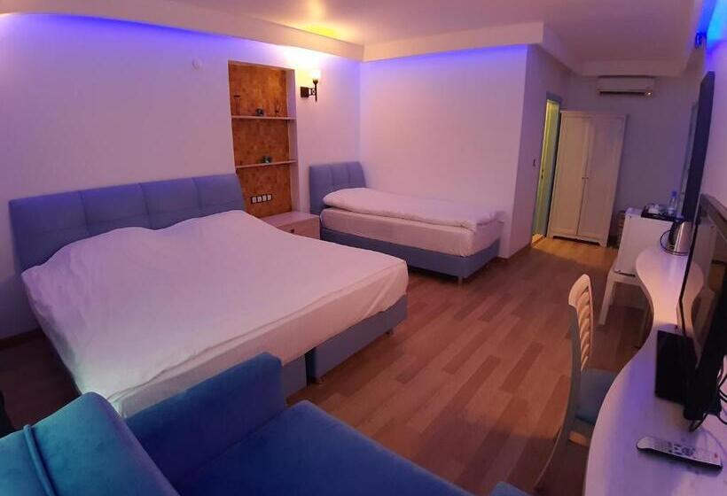 디럭스 트리플 룸, Alis Boutique Otel