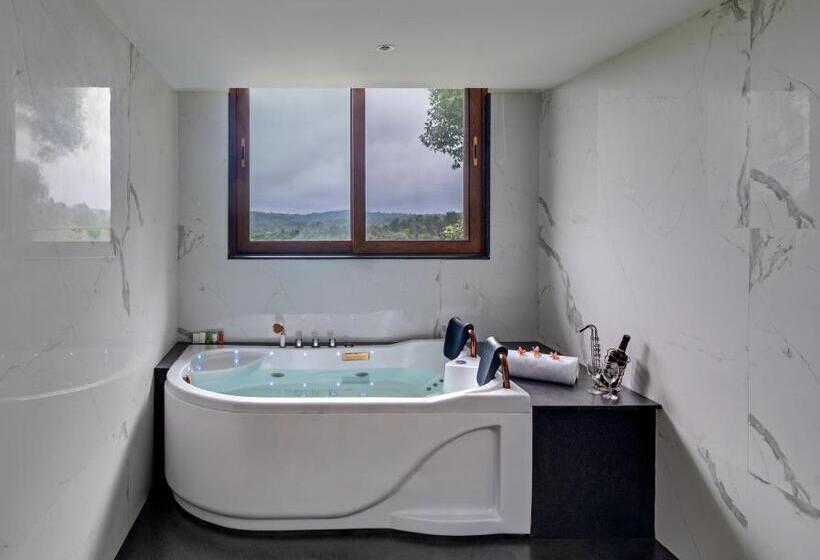 سوییت خانوادگی, Vismita County