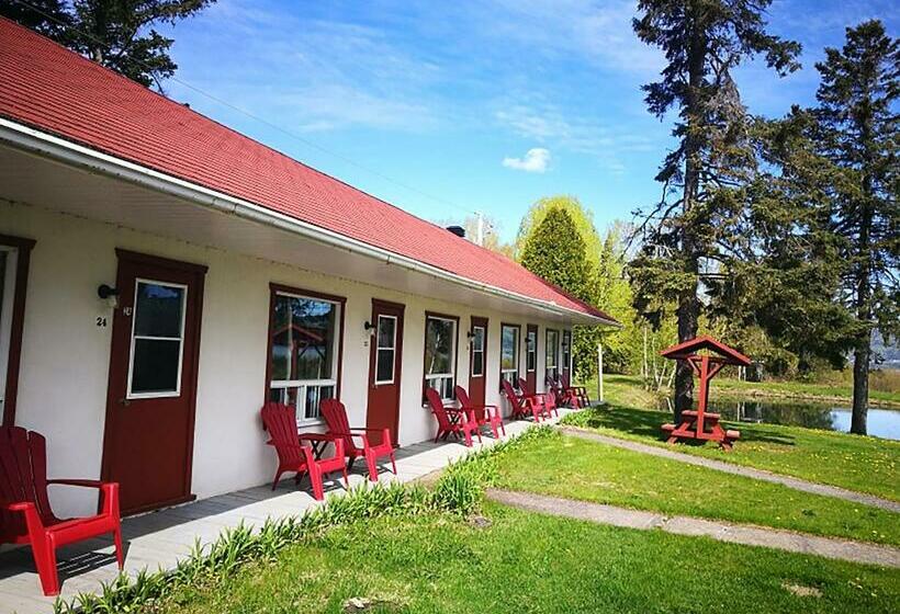 Номер Стандарт Вид на Озеро, Auberge La Coudriere Cool