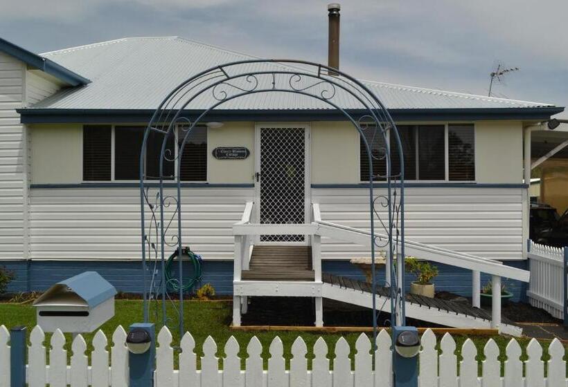 4间卧室的房子, Cherry Blossom Cottage With Country Charm And Spa