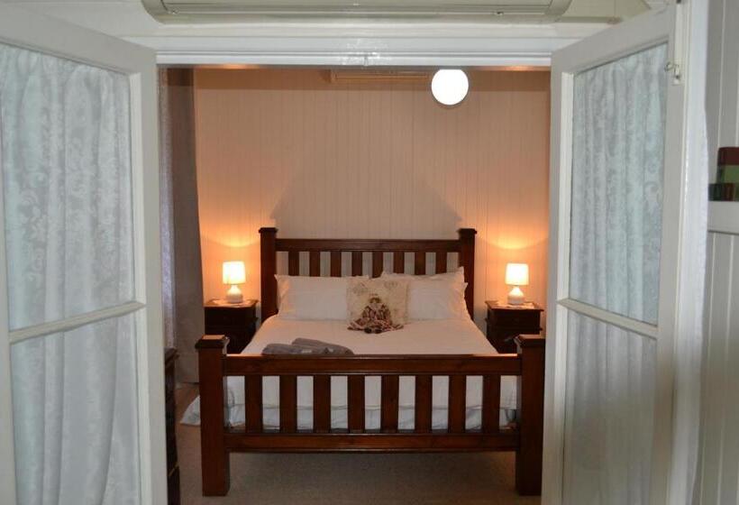 4间卧室的房子, Cherry Blossom Cottage With Country Charm And Spa