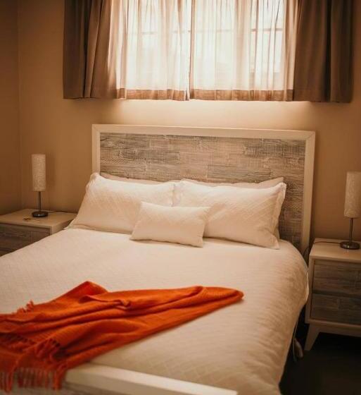 スタンダードバンガロー, Otago Cottage