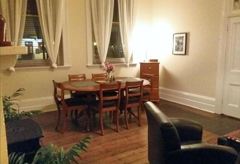 בית, 3 חדרי שינה, The Bank Guesthouse Glen Innes