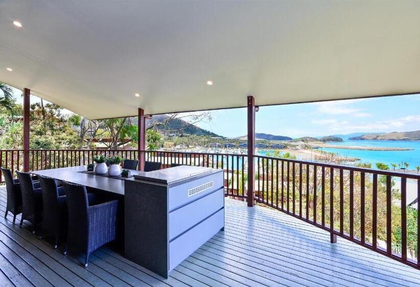 דירת שלושה חדרים, Casuarina Cove Apartments