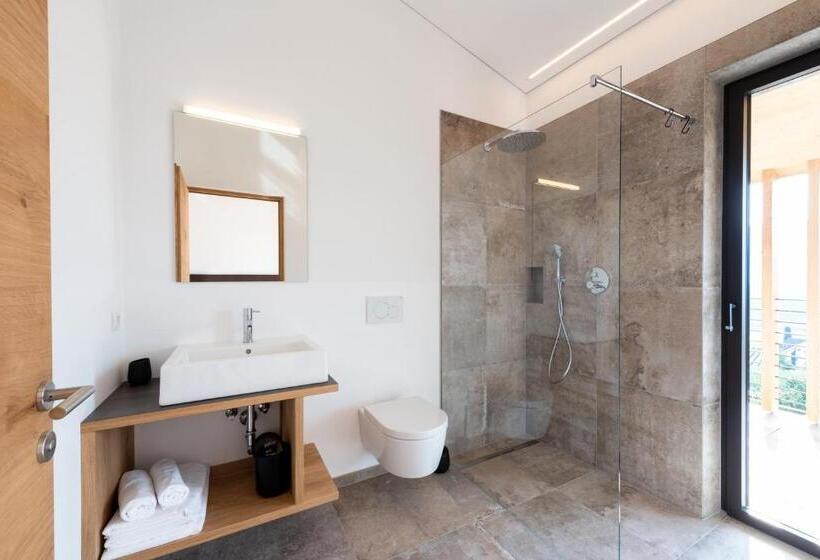 דירה בת חדר שינה 1 עם נוף, Villa Montis