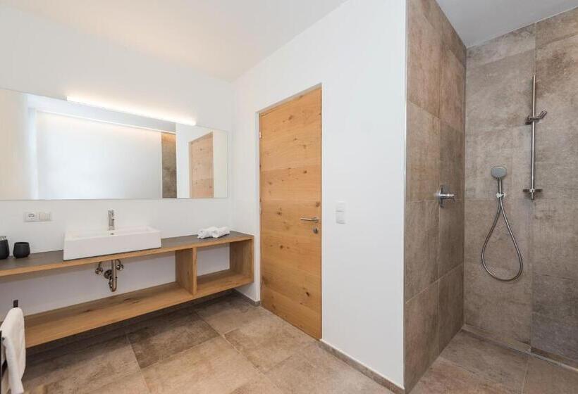 1베드룸 아파트 1층, Villa Montis