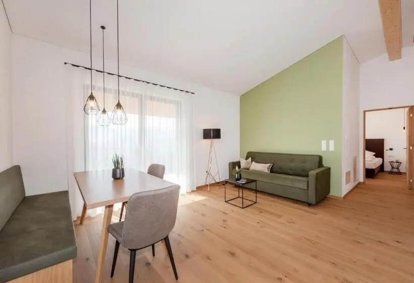 1 Bedroom Penthouse Apartment, Villa Montis