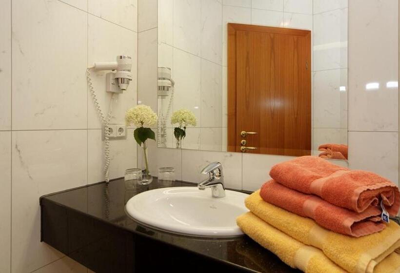 Comfort room with balcony, Landhotel Schneider