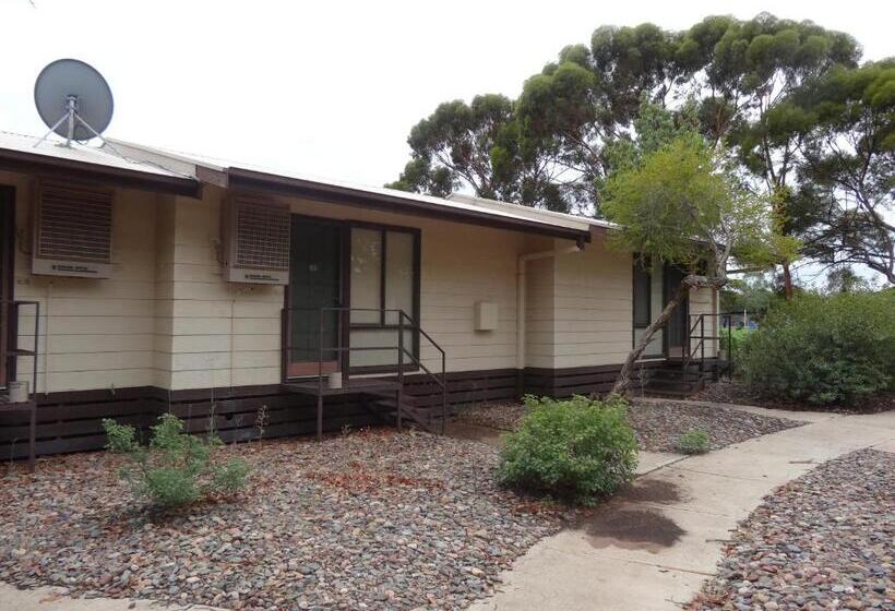 کابین, Leigh Creek Outback Resort
