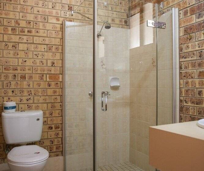 Номер Стандарт, Clermont Country Motor Inn