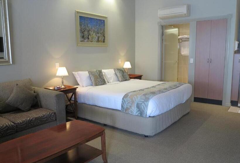 豪华工作室, Shangri La Gardens